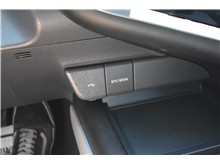 Vehicle Thumb #36