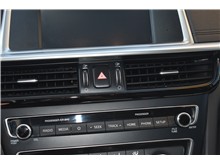 Vehicle Thumb #33