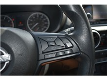 Vehicle Thumb #20