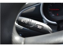 Vehicle Thumb #26