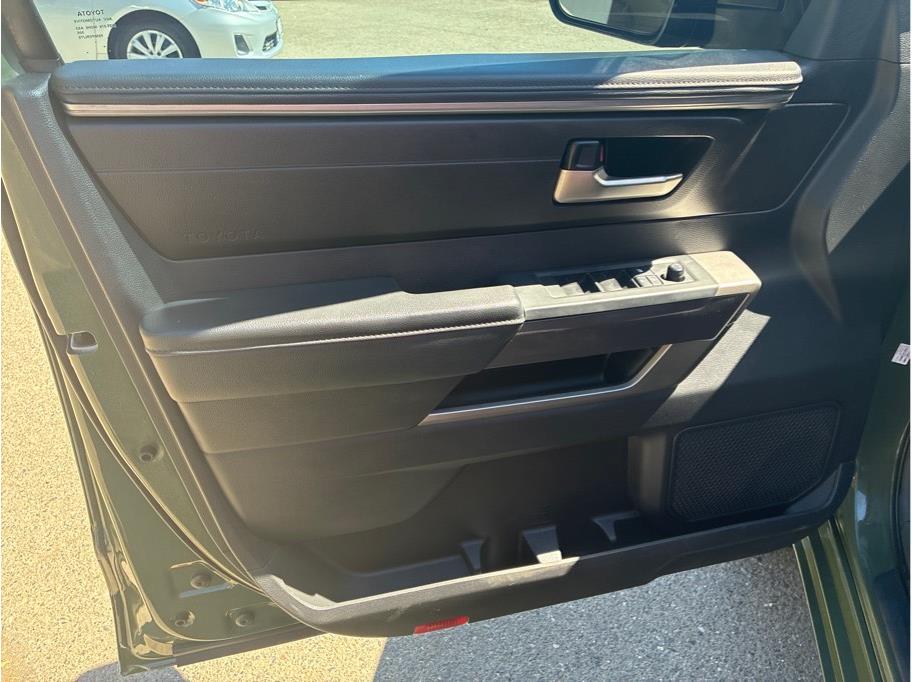 2022 Toyota Tundra SR5 - Photo 10