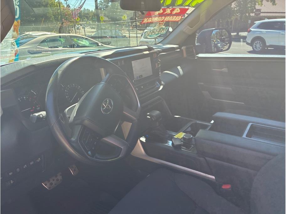 2022 Toyota Tundra SR5 - Photo 9