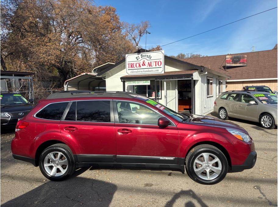 2013 Subaru Outback Limited's photo