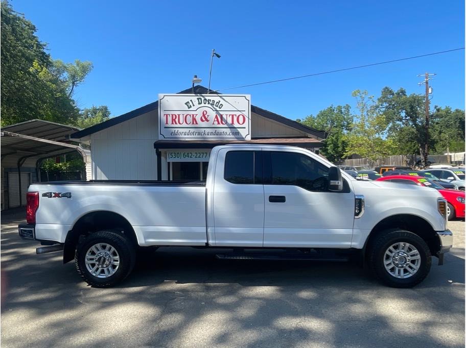 2018 Ford F-250 XLT 4x4 SuperCab 8' Box's photo
