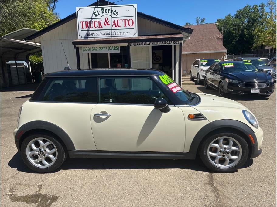 2011 MINI Cooper -'s photo
