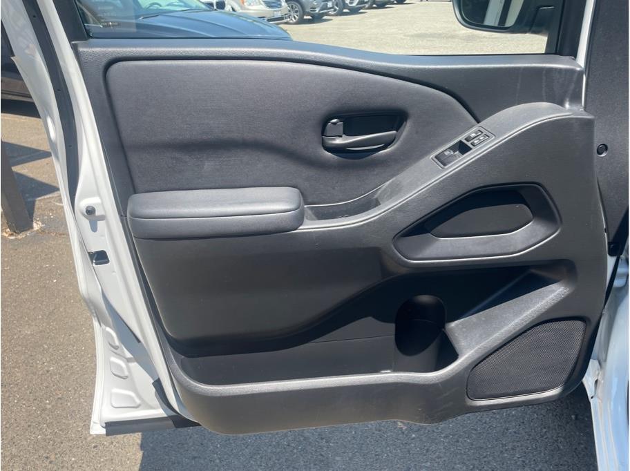 2022 Nissan Frontier S - Photo 12