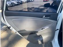 Vehicle Thumb #9