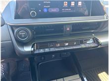 Vehicle Thumb #36