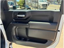 Vehicle Thumb #19