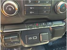 Vehicle Thumb #27