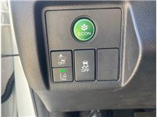 Vehicle Thumb #19