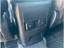 Vehicle Thumb #18