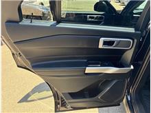 Vehicle Thumb #55