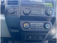 Vehicle Thumb #16