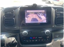 Vehicle Thumb #19