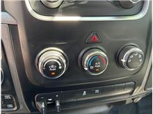 Vehicle Thumb #26