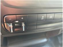 Vehicle Thumb #35
