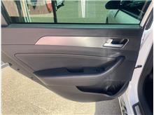 Vehicle Thumb #9