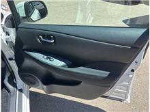 Vehicle Thumb #24