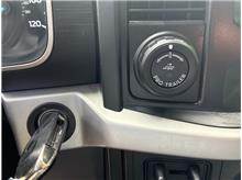 Vehicle Thumb #33