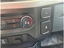 Vehicle Thumb #37