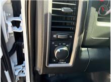 Vehicle Thumb #29