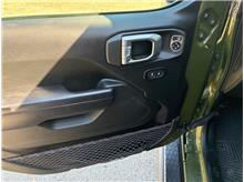 Vehicle Thumb #13