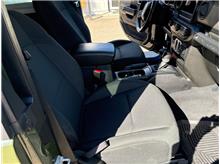 Vehicle Thumb #21