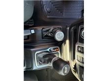 Vehicle Thumb #35