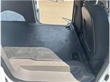 Vehicle Thumb #22