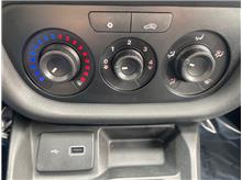 Vehicle Thumb #24