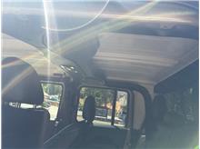 Vehicle Thumb #16