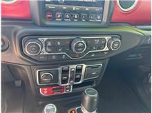 Vehicle Thumb #36