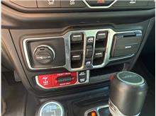 Vehicle Thumb #37