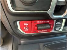 Vehicle Thumb #38
