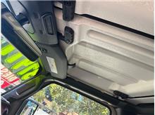 Vehicle Thumb #41