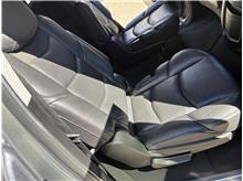 Vehicle Thumb #26