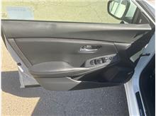 Vehicle Thumb #13
