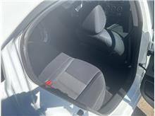 Vehicle Thumb #18
