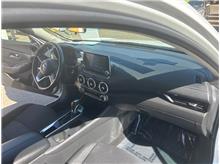 Vehicle Thumb #22