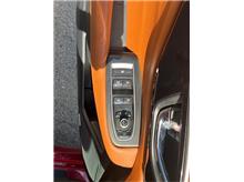 Vehicle Thumb #16