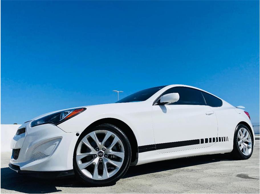 2013 Hyundai Genesis Coupe from Cosmo Auto Group