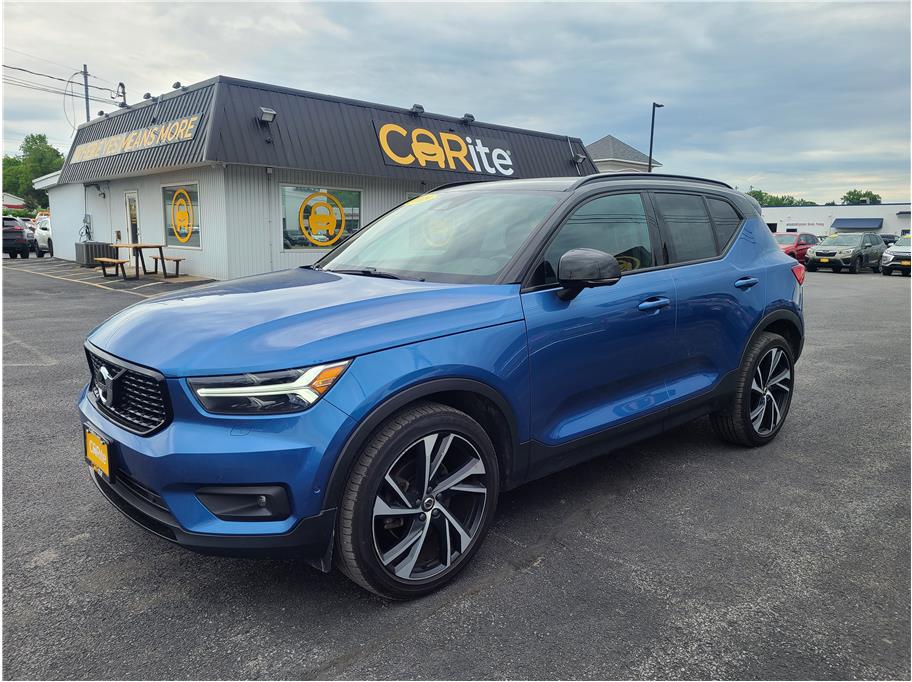 2019 Volvo XC40 from CARite of Yorkville