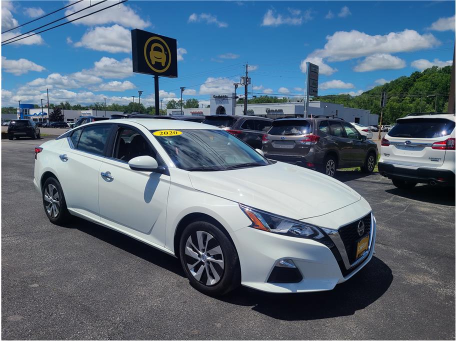 2020 Nissan Altima from CARite of Yorkville