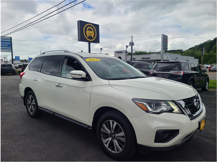2019 Nissan Pathfinder from CARite of Yorkville