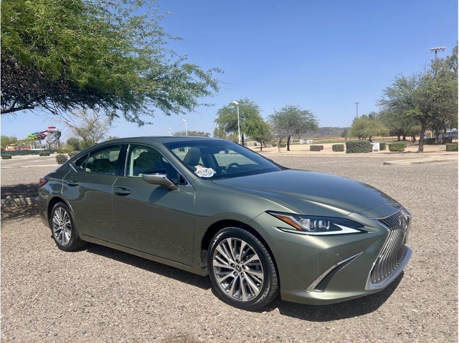 2021 Lexus ES