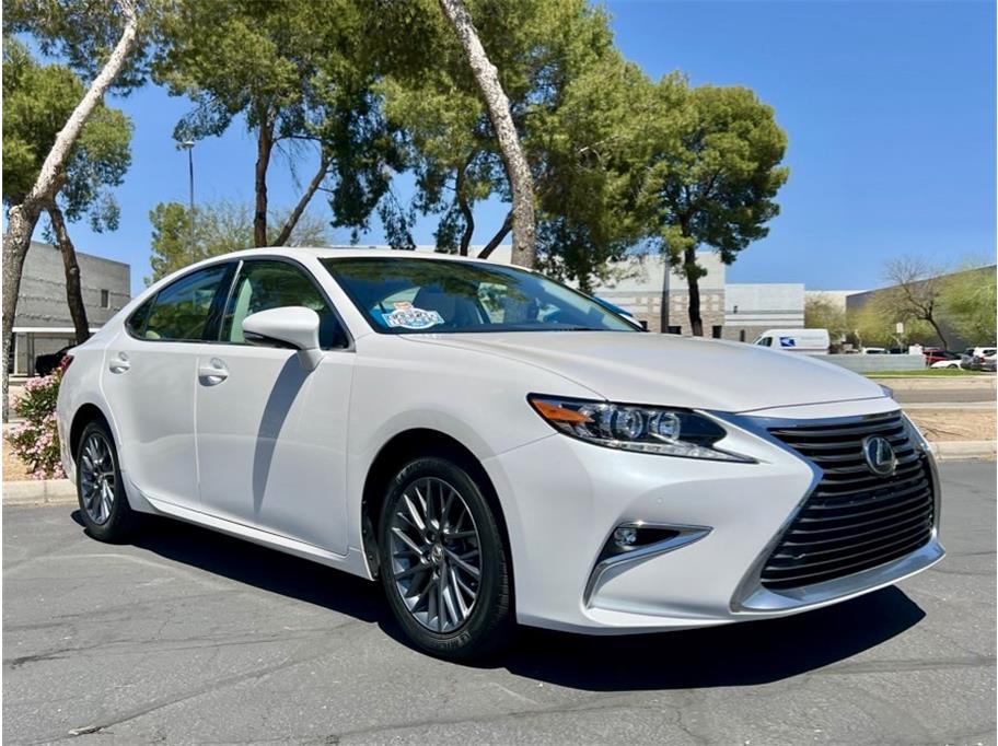 2018 Lexus ES from Eclipse Motor Company