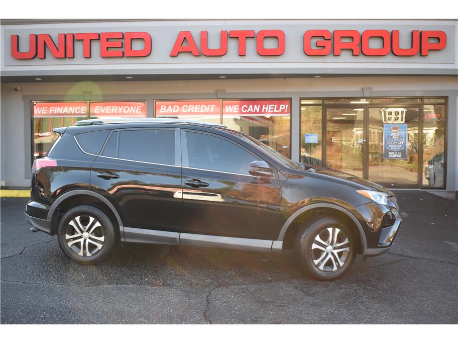 2018 Toyota RAV4 from United Auto Group