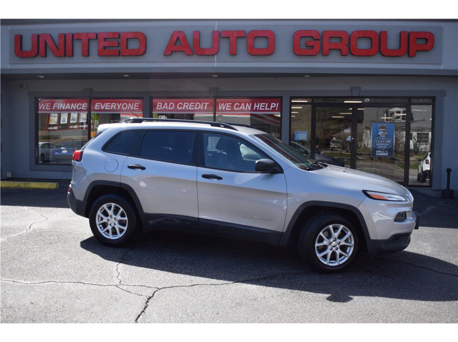 2015 Jeep Cherokee from United Auto Group