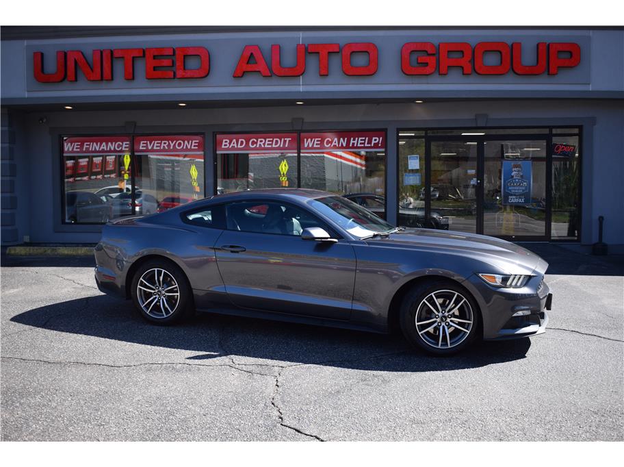 2016 Ford Mustang EcoBoost Coupe Premium's photo